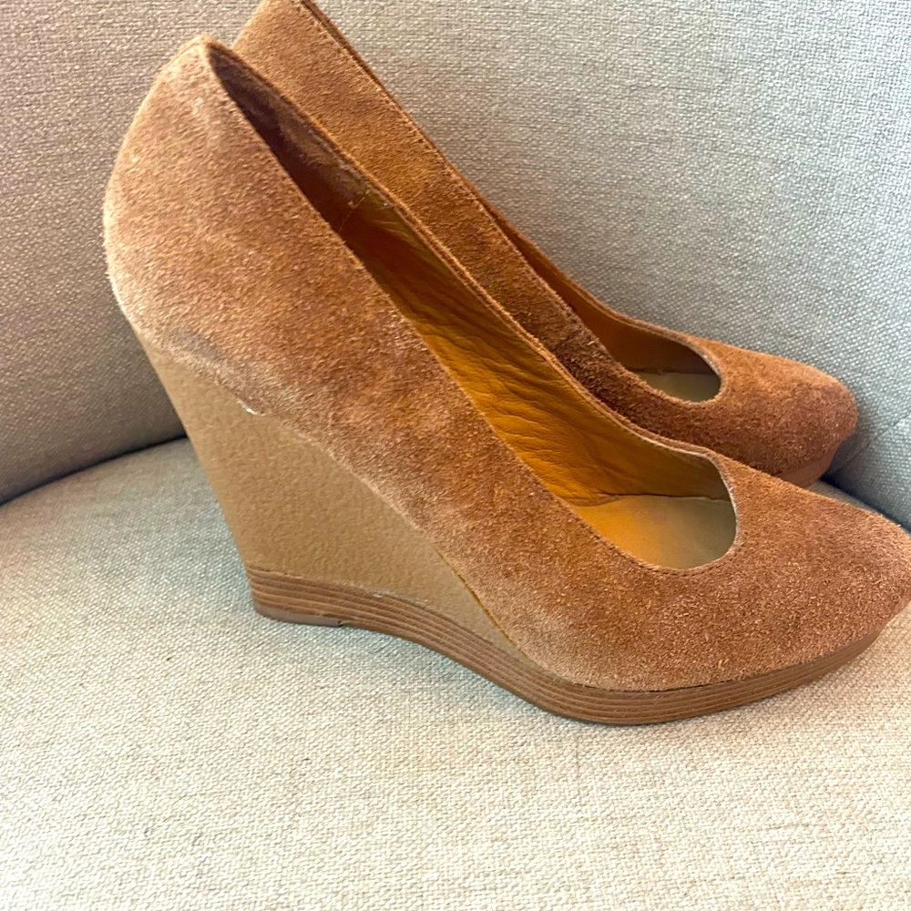 WOMENS MICHAEL KORS UK 8 BROWN TAN SUEDE SLIP ON HIGH WEDGE HEEL COURT SHOES